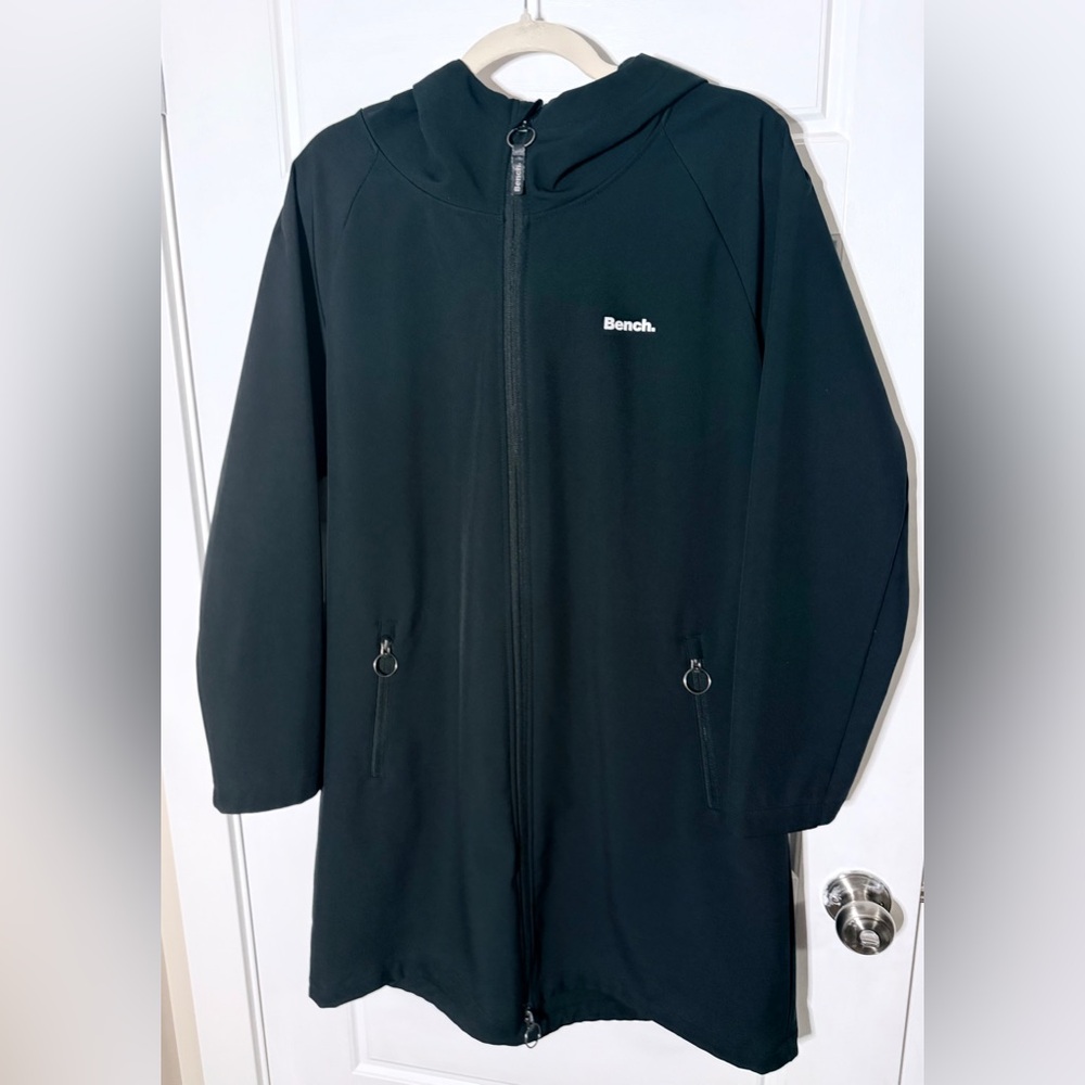 Bench Black Casual/Semi dressy long Jacket. Silver hardwear and hood. XL